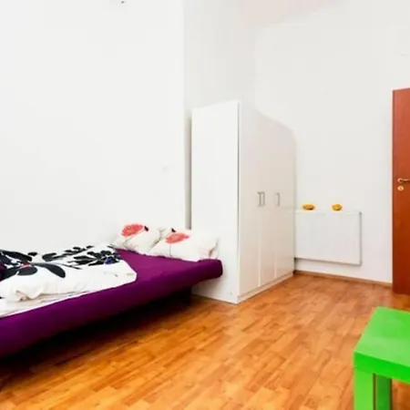 Appartement 4 Bedroom Flat Near The Center Budapest